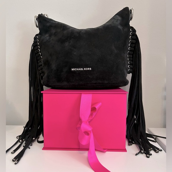 Michael Kors Handbags - EUC MICHAEL KORS VELVET FRINGE PURSE